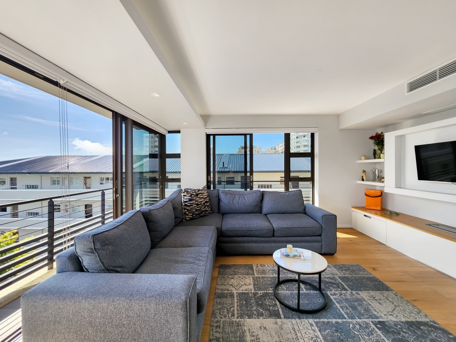 2 Bedroom Property for Sale in Sea Point Western Cape